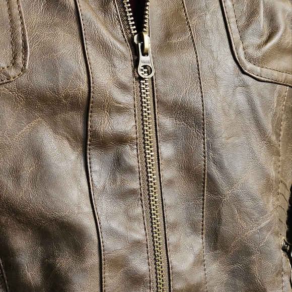 Jacket - Picture 4 of 6